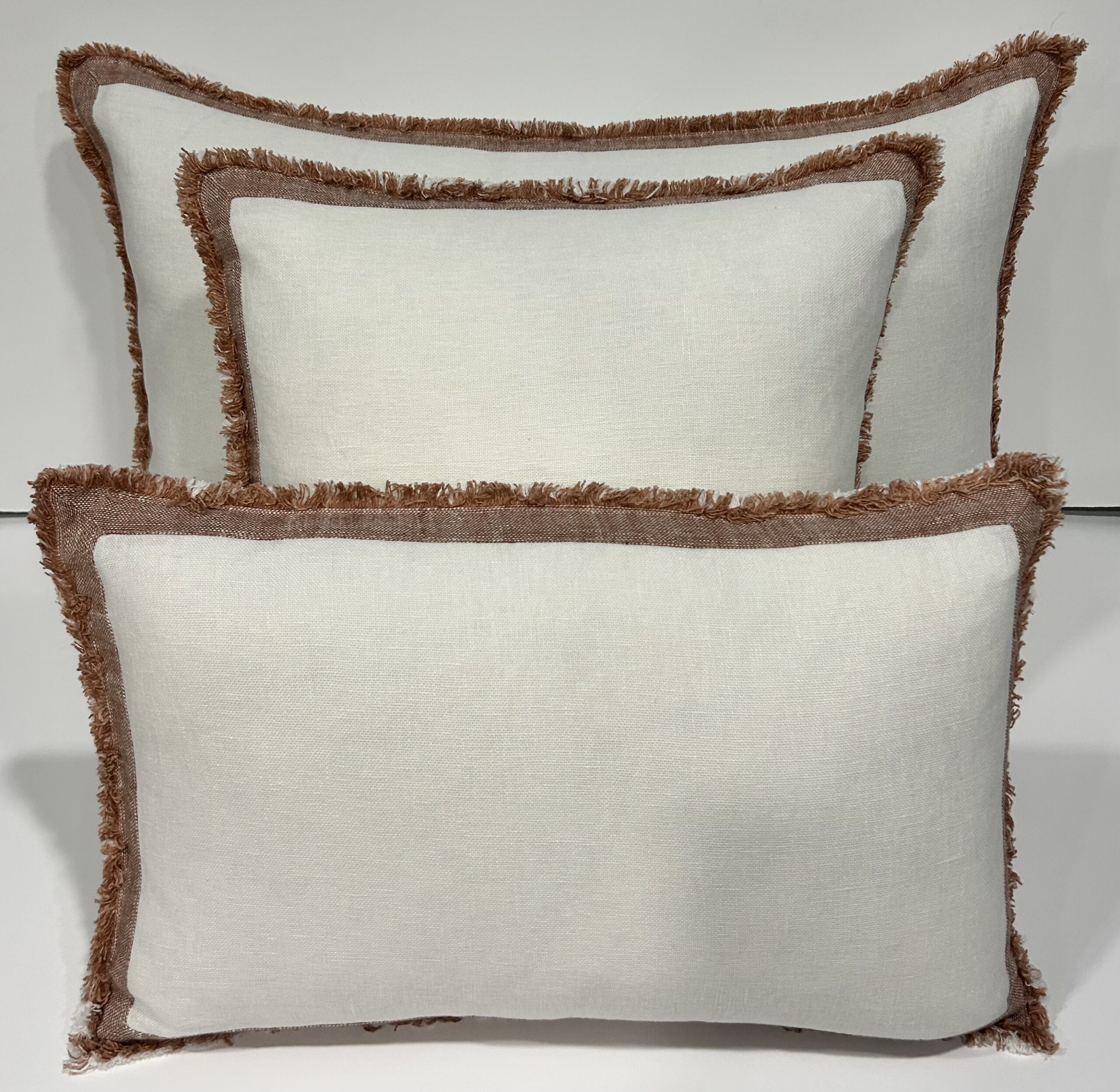 Cojín Lino Bay White & Tan.