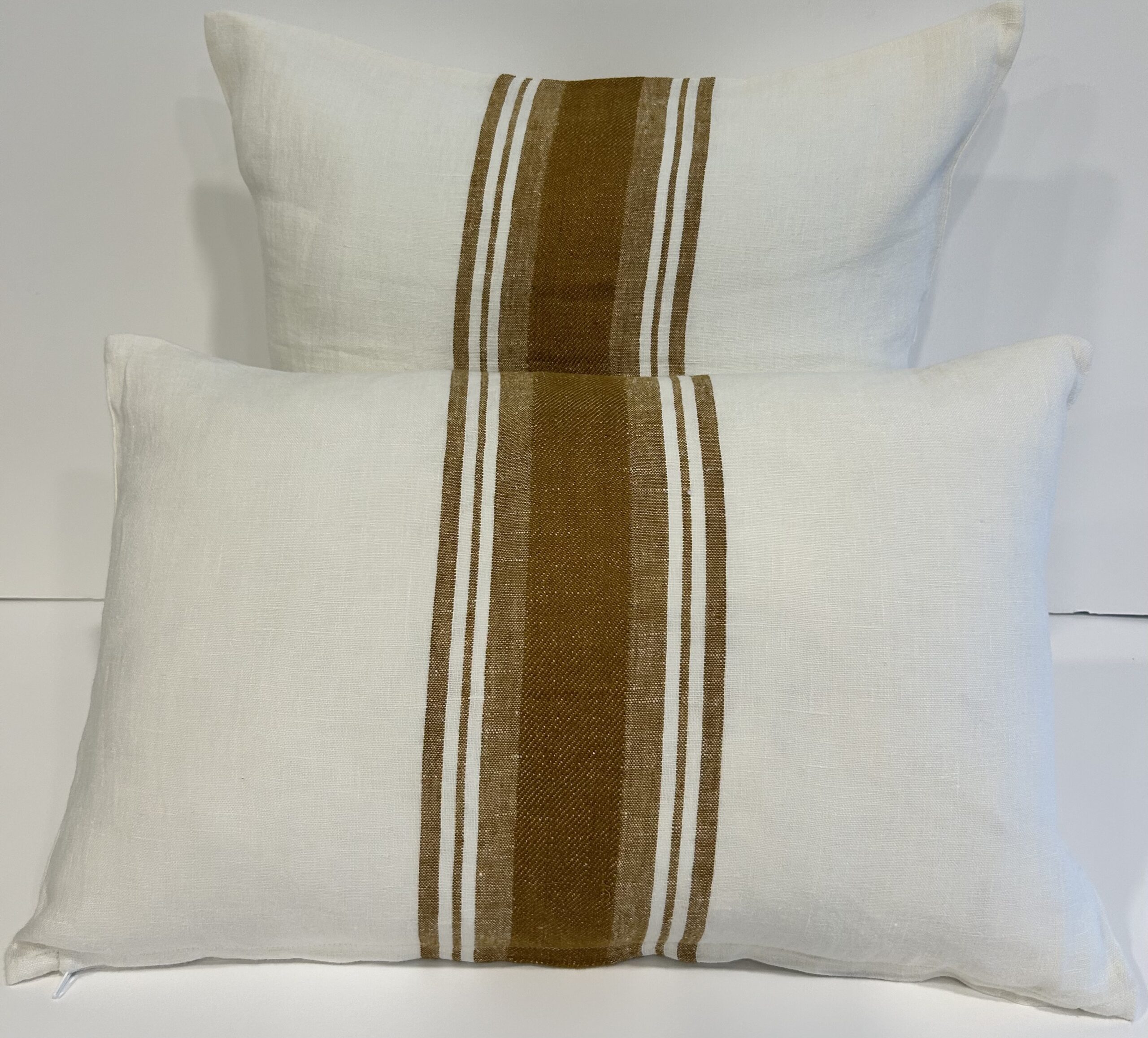 Cojín Lino Brera White Raya Mustard.