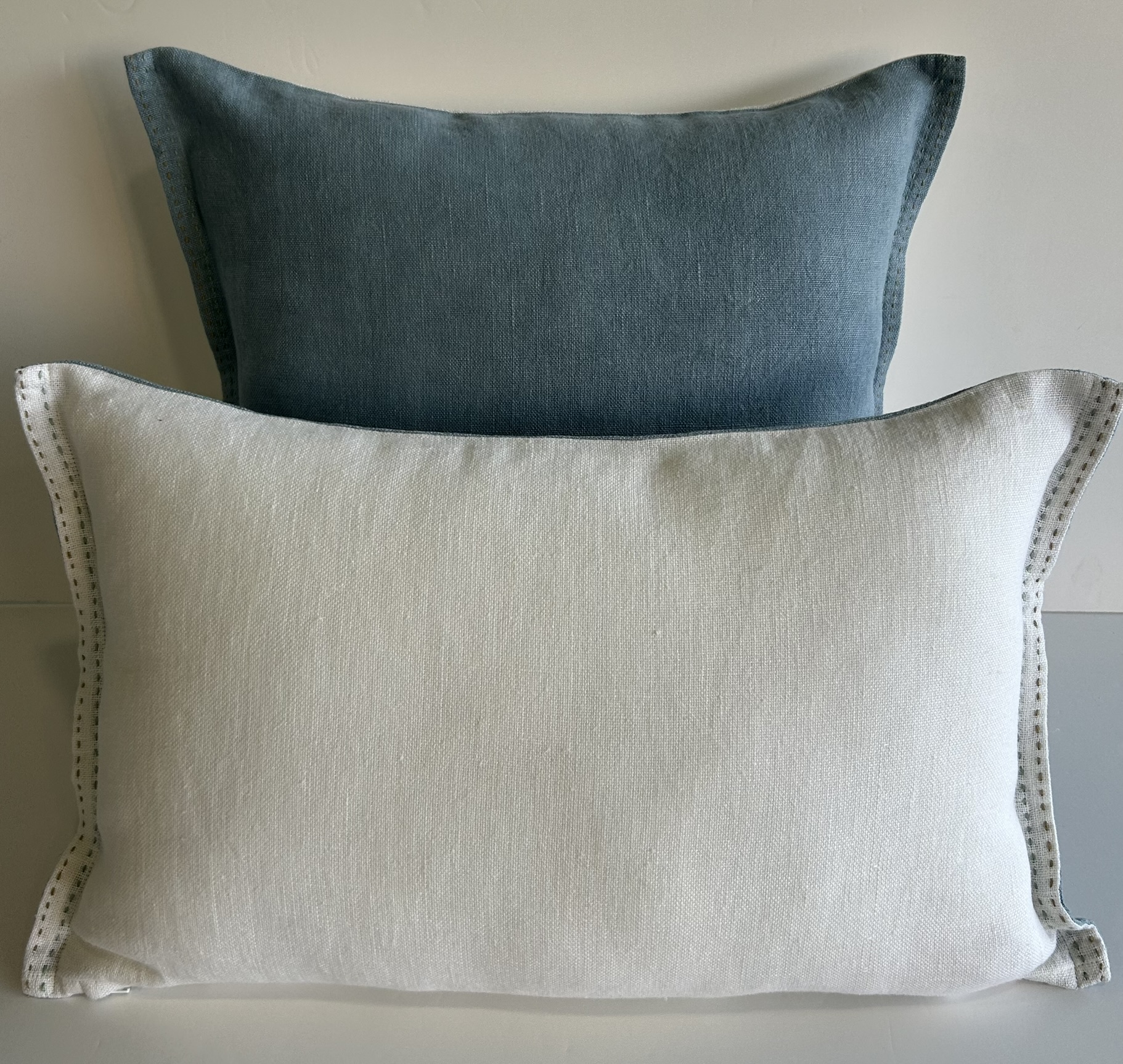 Cojín Lino Pedraforca White & Índigo Blue